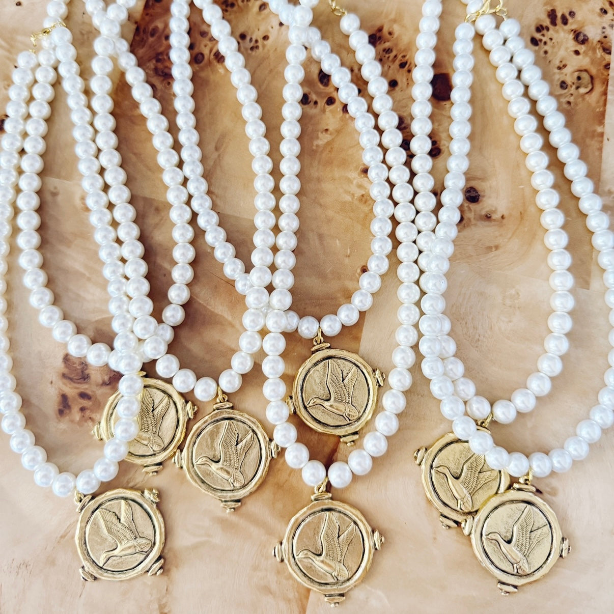 WS Pearl MC Signature Duck Necklace